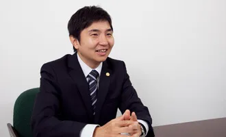 弁護士西雄一郎