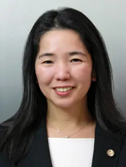 弁護士野口真寿実