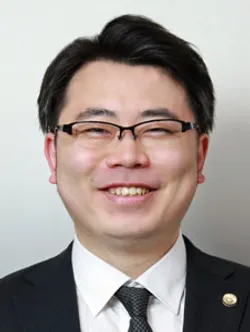 弁護士戸谷彰吾