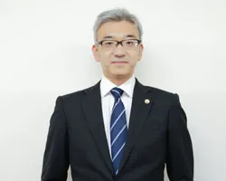 主任弁護士柳下明生